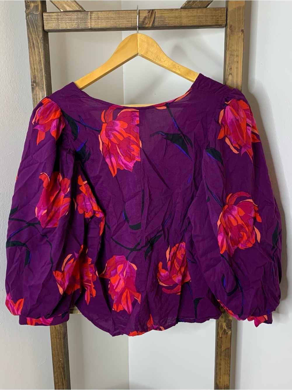 A New Day Floral V-Neck Puff Sleeve Blouse - Purple with Pink-Red Blooms Size L - Picture 6 of 6
